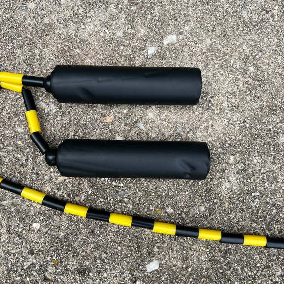 Adult Exercise Jump Rope - Picture 2 of 3